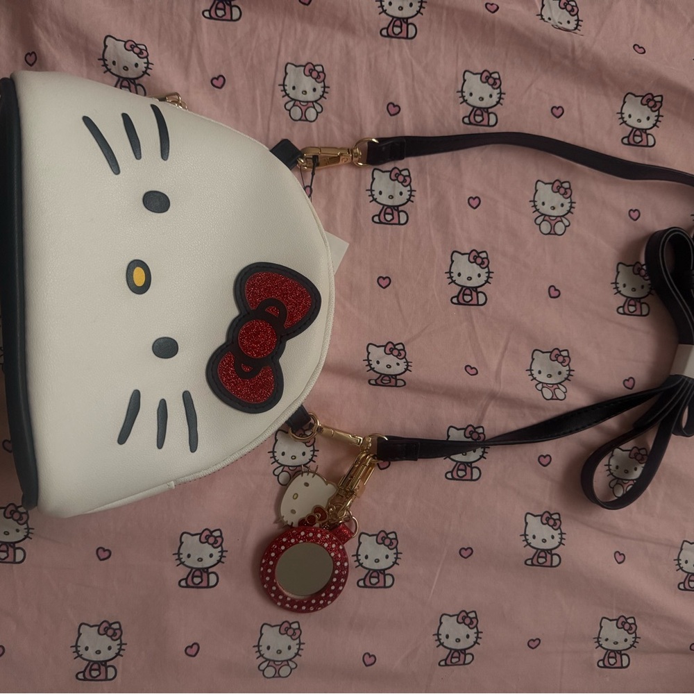 Hello Kitty Crossbody Bag